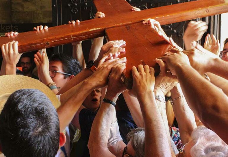 El cardenal Omella recalca que “los jóvenes son el presente y el futuro de la Iglesia”
