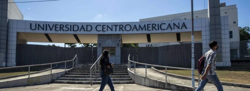 estudiantes Universidad Centroamericana