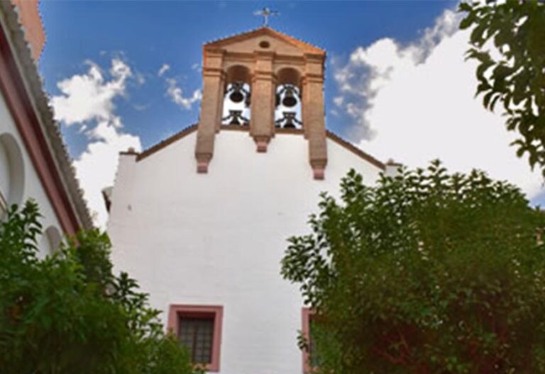 La madre de Rubiales inicia una huelga de hambre en la iglesia de la Divina Pastora de Motril