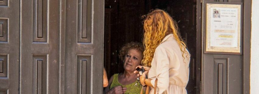 El Arzobispado de Granada, ante el encierro de la madre de Rubiales: “De la Iglesia no echamos a