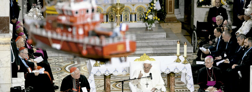 Francisco en Marsella: rescatar al hermano migrante, “un deber de civilización”