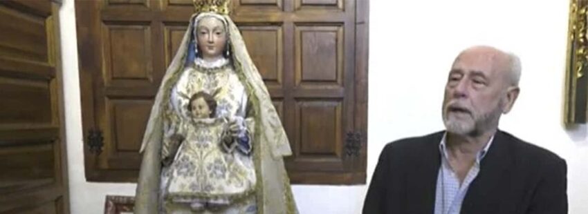 El hijo de Blas Piñar ofrece su fajín a la Virgen de la Alegría de Toledo