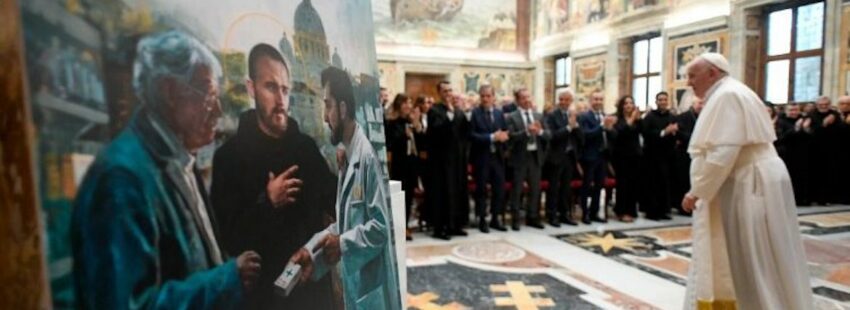 Francisco anima a los farmacéuticos a “ser dispensadores de misericordia”