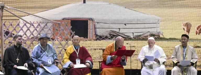 El Papa, en el encuentro interreligioso celebrado en Mongolia