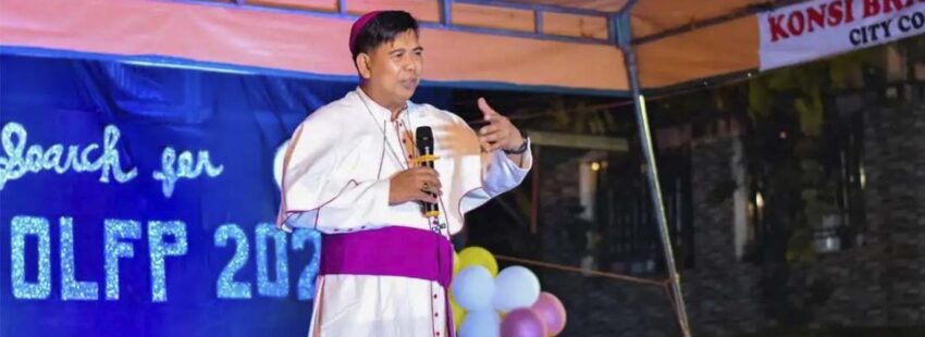 Los obispos filipinos alertan: un hombre se ha autoproclamado Papa y recorre el país en busca de