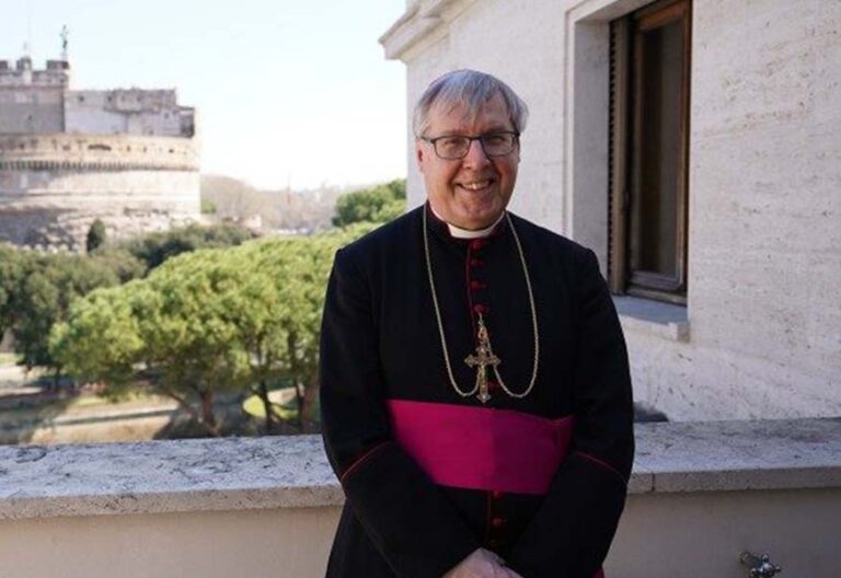 El obispo de Copenhague, de negacionista a converso de la sinodalidad