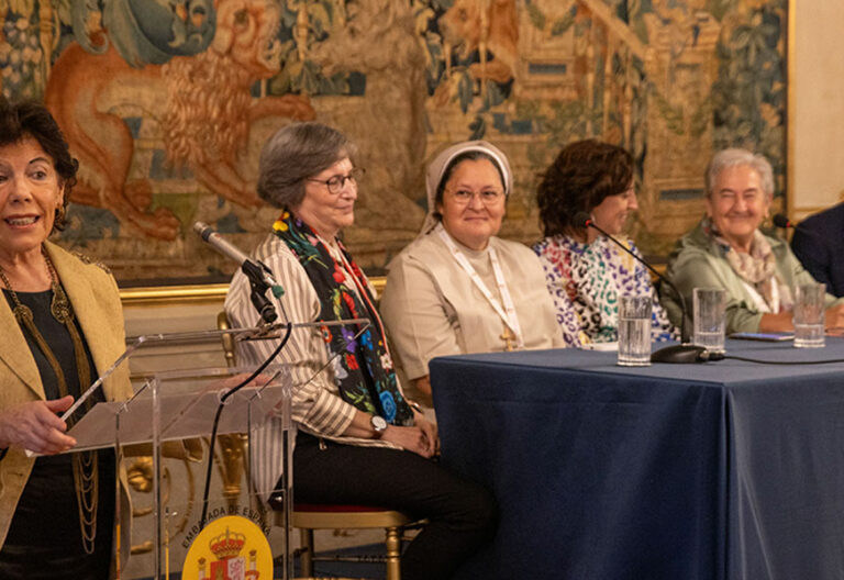 VIII Encuentro VN: 'Ellas, con voz y voto en la Iglesia'
