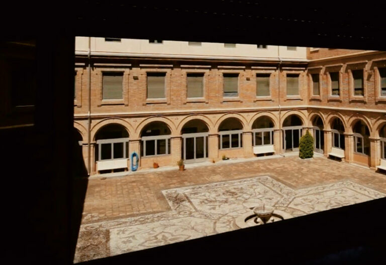 El Arzobispado de Granada cierra el Instituto Edith Stein, la ‘alternativa’ filosófica a los