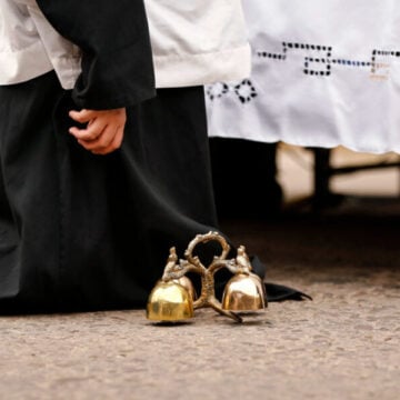 Suspendido un sacerdote alemán por posesión de pornografía infantil