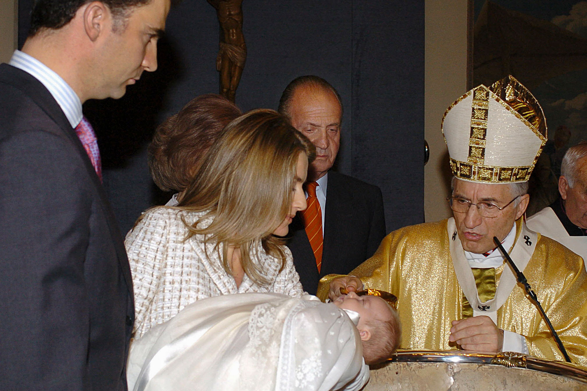 La princesa Leonor bautizada en 2006 por el cardenal Rouco Varela