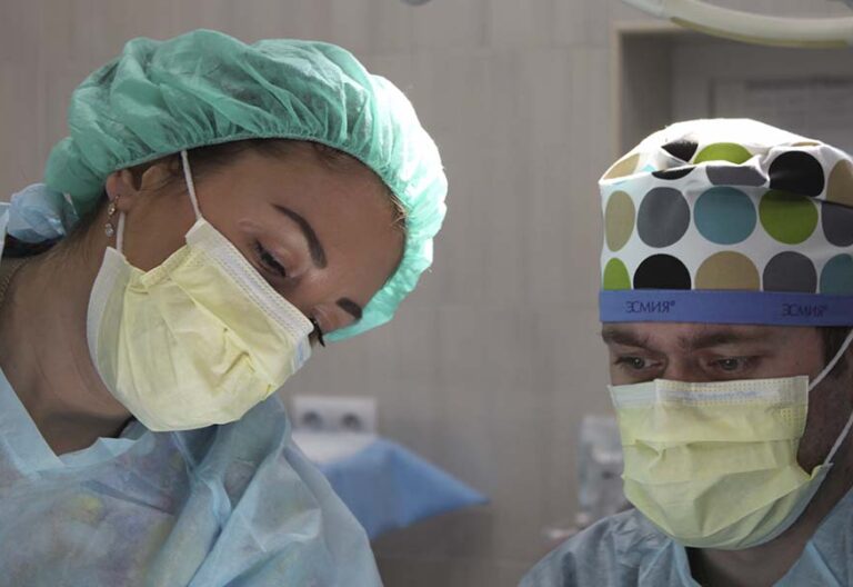 Los obispos europeos denuncian el desamparo del embrión humano en el nuevo reglamento de