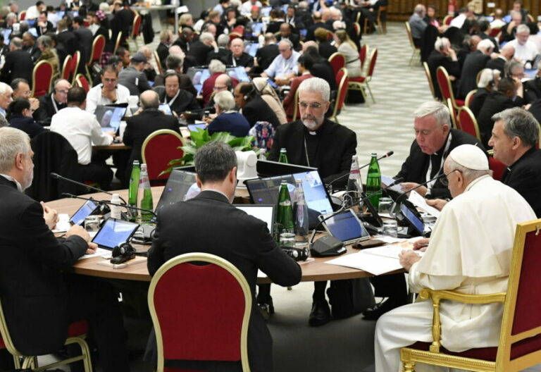 El Papa Francisco, en el Sínodo de la Sinodalidad
