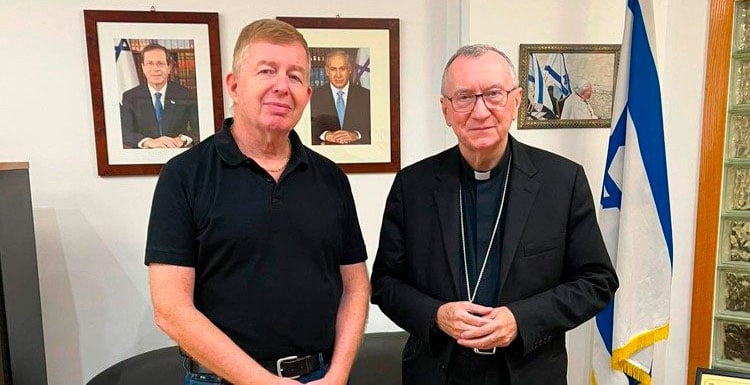 El cardenal secretario de Estado, Pietro Parolin, visita la Embajada de Israel ante la Santa Sede