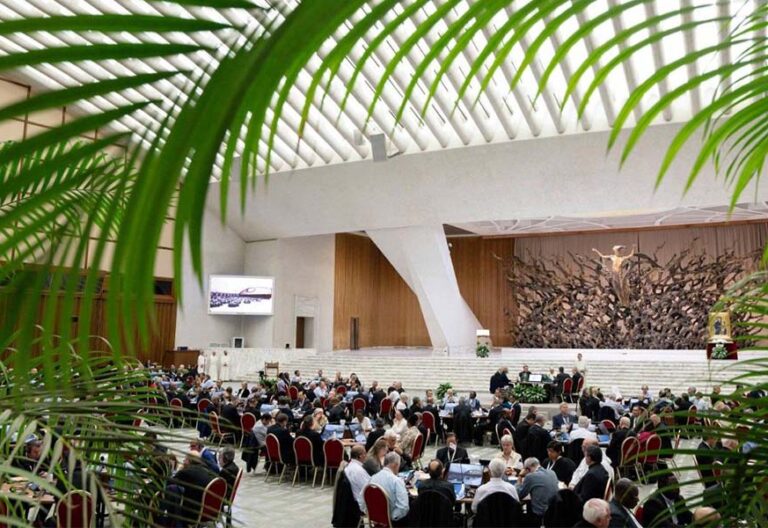 El grito del ‘Instrumentum laboris’ de la segunda sesión del Sínodo: todos a rendir cuentas