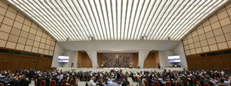 Participantes en el Sínodo de la Sinodalidad en el Aula Pablo VI