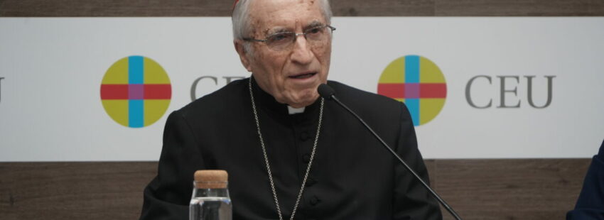 El cardenal Rouco arremete contra “la fiebre sinodal” en la presentación del Congreso
