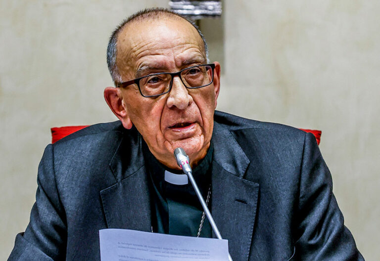 El Parlament de Cataluña lleva al cardenal Omella ante la Fiscalía por rechazar comparecer en la