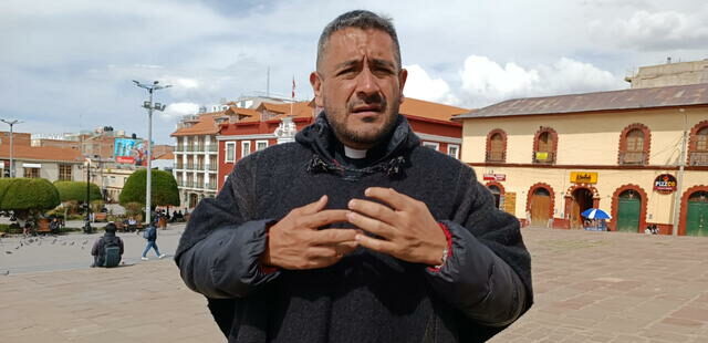 Ex-sacerdote (fan chavista) procesado por abuso sexual anuncia su candidatura para las elecciones