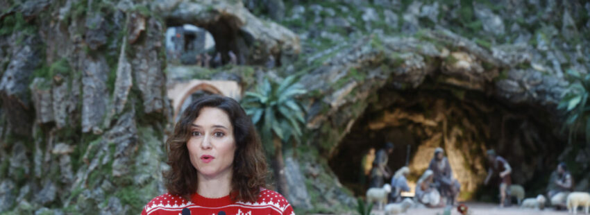 Isabel Díaz Ayuso inaugura el Belén de la Real Casa de Correos