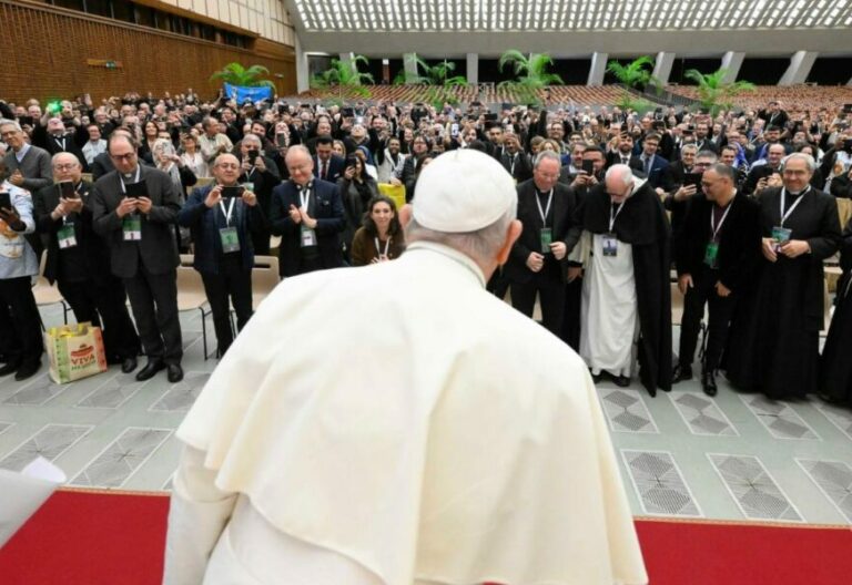 Audiencia del Papa con los participantes en el Encuentro Internacional de rectores y operadores de