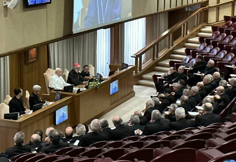 Los obispos españoles, reunidos con el Papa Francisco para conversar sobre los seminarios