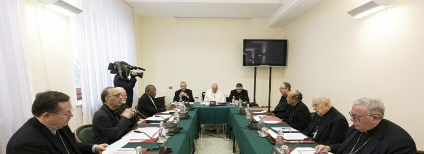 El Consejo de Cardenales, reunido con el Papa Francisco