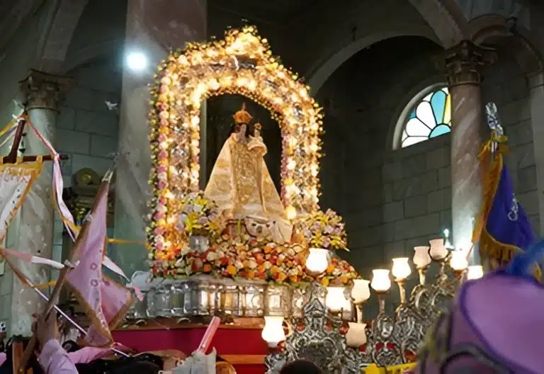 Chile: multitudinaria celebración de la Virgen de Andacollo