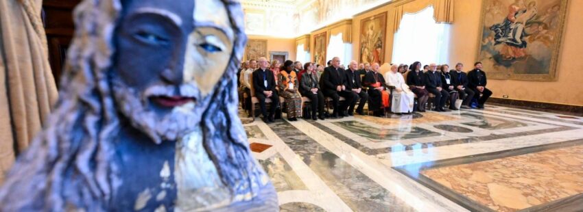 El Papa recibe a los focolares en el Vaticano al cumplir 80 años de su fundación