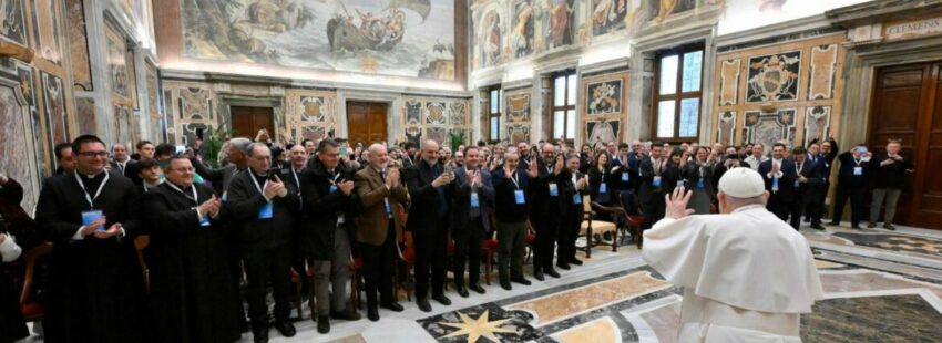 El Papa, con la Asociación Nacional de San Paolo Italia, que cumple 60 años de entrega a la educación integral