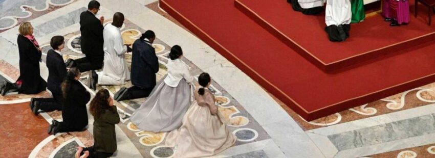 Dos brasileñas y una boliviana reciben del Papa el ministerio de lector y catequista