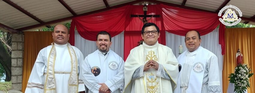 Misioneros Consagrados del Santísimo Salvador