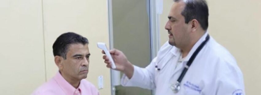 obispo Rolando Álvarez en revisión