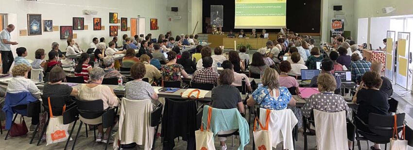 La Institución Teresiana celebra su centenario con una misa en la Almudena