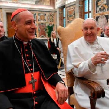 El papa Francisco con Víctor Manuel 'Tucho' Fernández, prefecto para la Doctrina de la