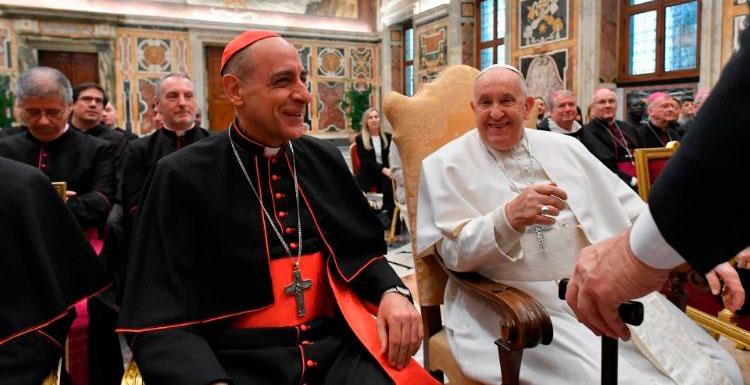 El papa Francisco con Víctor Manuel 'Tucho' Fernández, prefecto para la Doctrina de la Fe