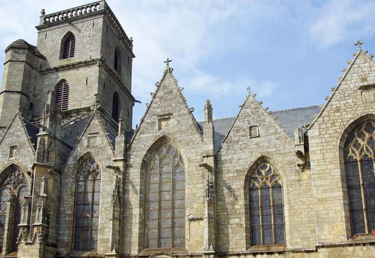 Cura desaparecido en Francia tras decir misa en un convento de dominicas
