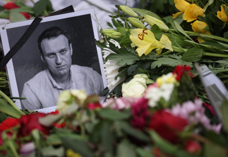 Alexei Navalny, opositor a Putin