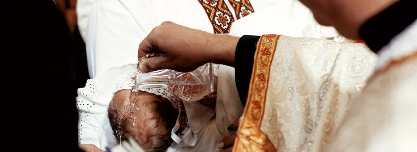 El Obispado de Málaga apoya al párroco que no administra los sacramentos a quien “no cuenta con