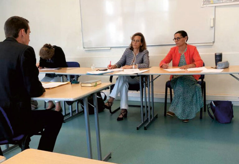 Seminario de Versalles: formadoras para el clero del mañana