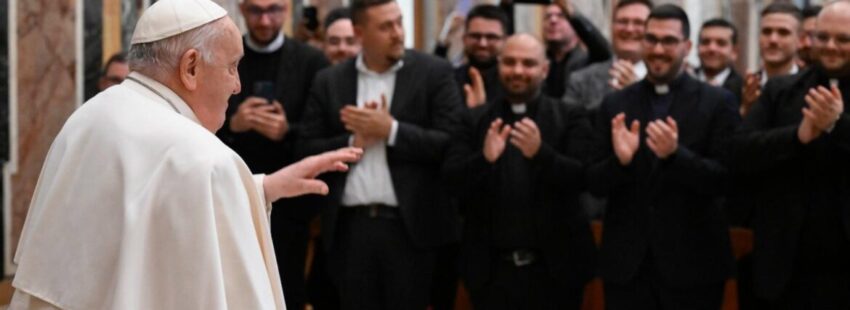 El Papa Francisco recibe en audiencia a los seminaristas de Nápoles