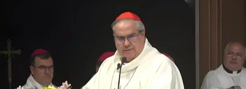 El cardenal Ángel Rossi, internado por dengue