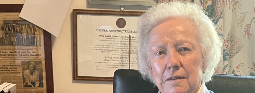 La teóloga Isabel Gómez-Acebo