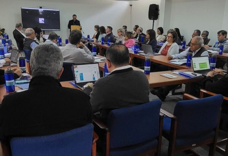 Reunión de organizaciones e instituciones de ayuda a la Iglesia