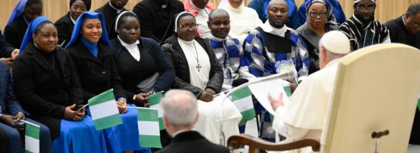El Papa Francisco, con la comunidad católica de Nigeria en Roma
