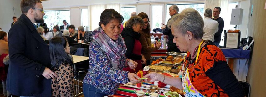 Un sacerdote valenciano alimenta desde Suiza a 150 niños de la Amazonía Peruana