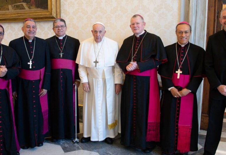 Miembros de la presidencia del Celam con el Papa Francisco