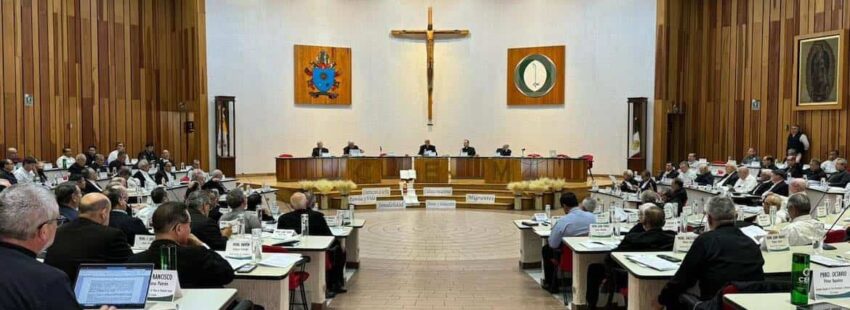 Asamblea Plenaria de la CEM