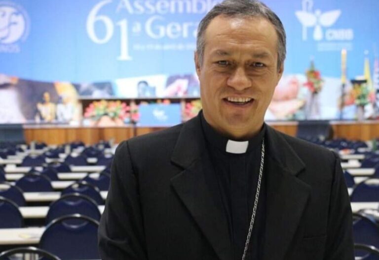 Lizardo Estrada, presente en la 61.ª Asamblea de obispos de Brasil: “Estamos invitados a