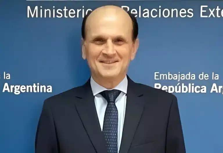 El gobierno argentino nombró embajador ante la Santa Sede