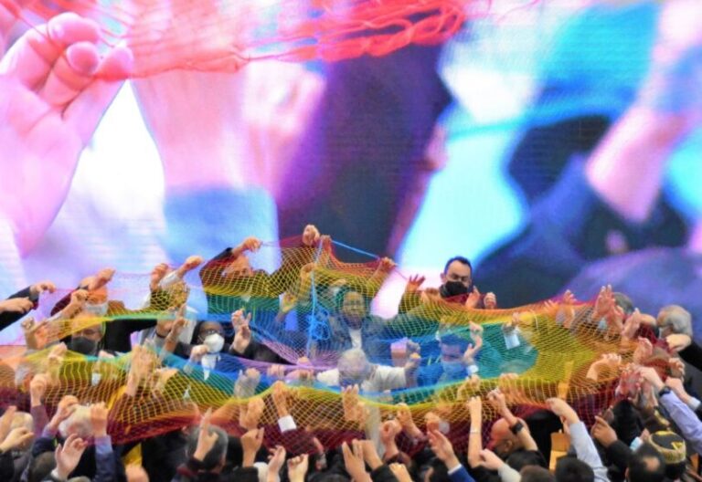 Amerindia, red ecuménica e interreligiosa, fundada en 1978, – con la fiesta de la Pascua – se